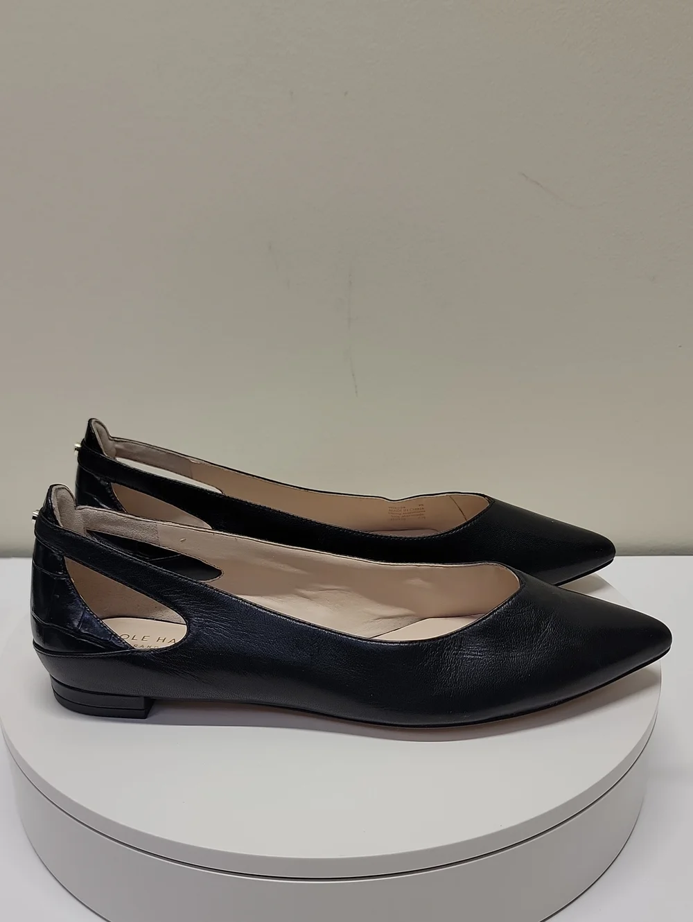 Cole Haan Vintage Black Pointed Toe Leather Flats Sz 9